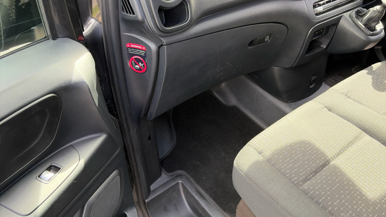 Mercedes-Benz Vito L2 Diesel Rwd 114CDI Pro Van